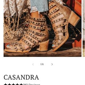 Freebirds Cassandra NIB